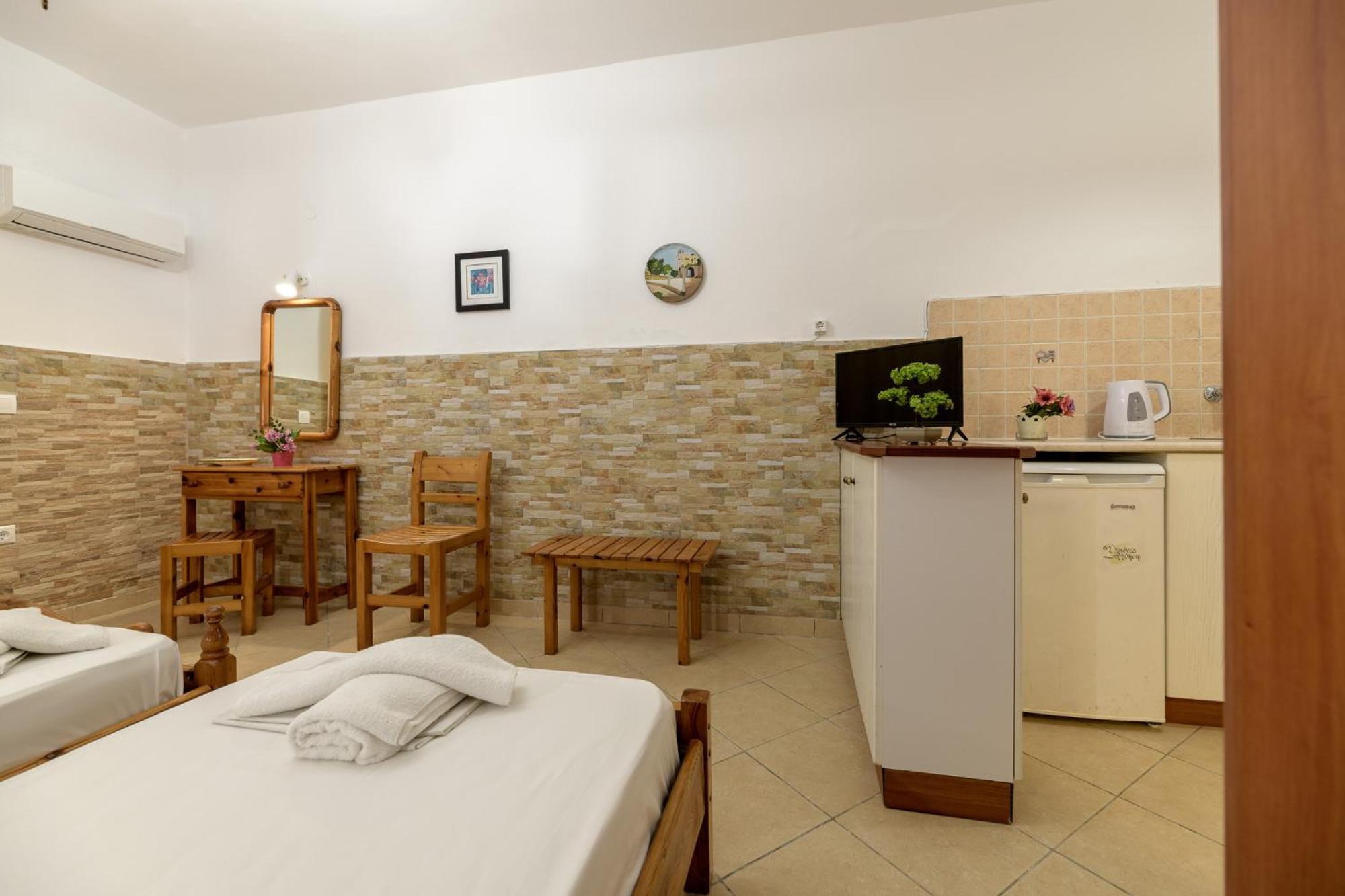 Anthi Studios & Apartments Alykes  Ngoại thất bức ảnh