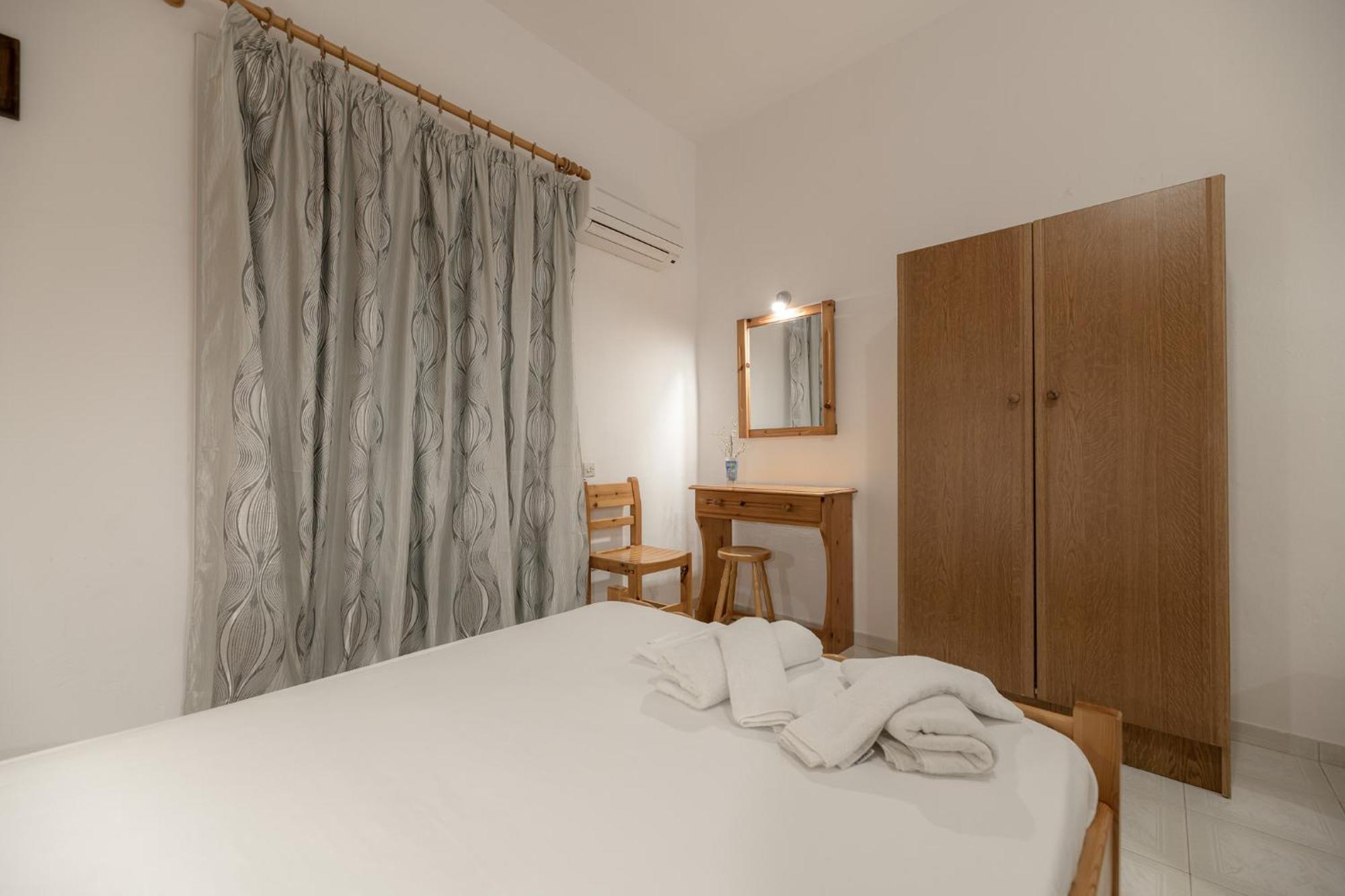 Anthi Studios & Apartments Alykes  Ngoại thất bức ảnh